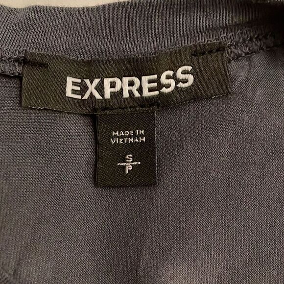 Express Gray Pullover Knit Top Womens Size Small - Picture 2 of 8
